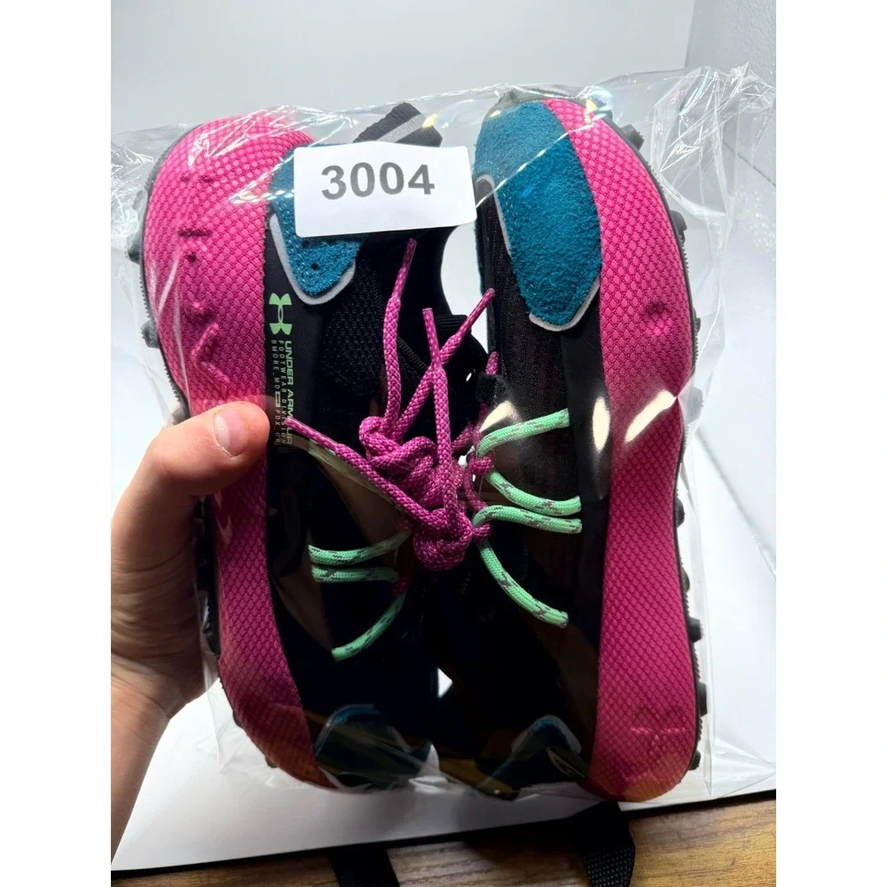 Under Armour Fat Tire Venture Pro 3027212-401 Unisex M9/W10.5 Sneaker Black Pink
